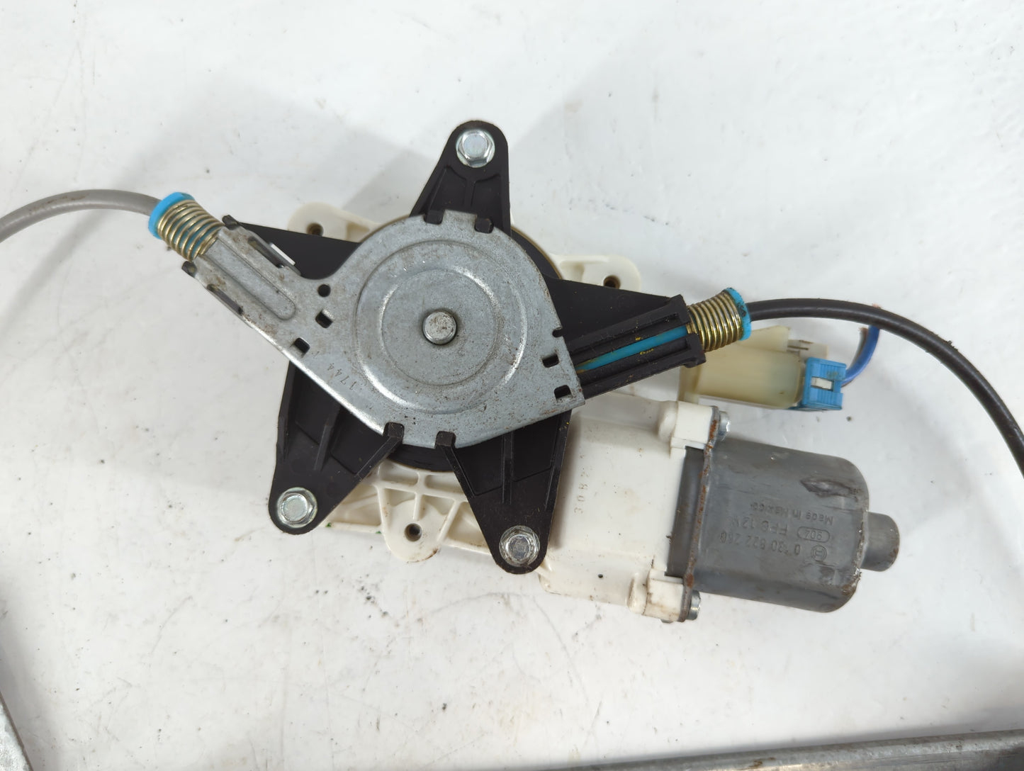 2006 Chevrolet Impala Window Regulator Passenger Front - Oemusedautoparts1.com