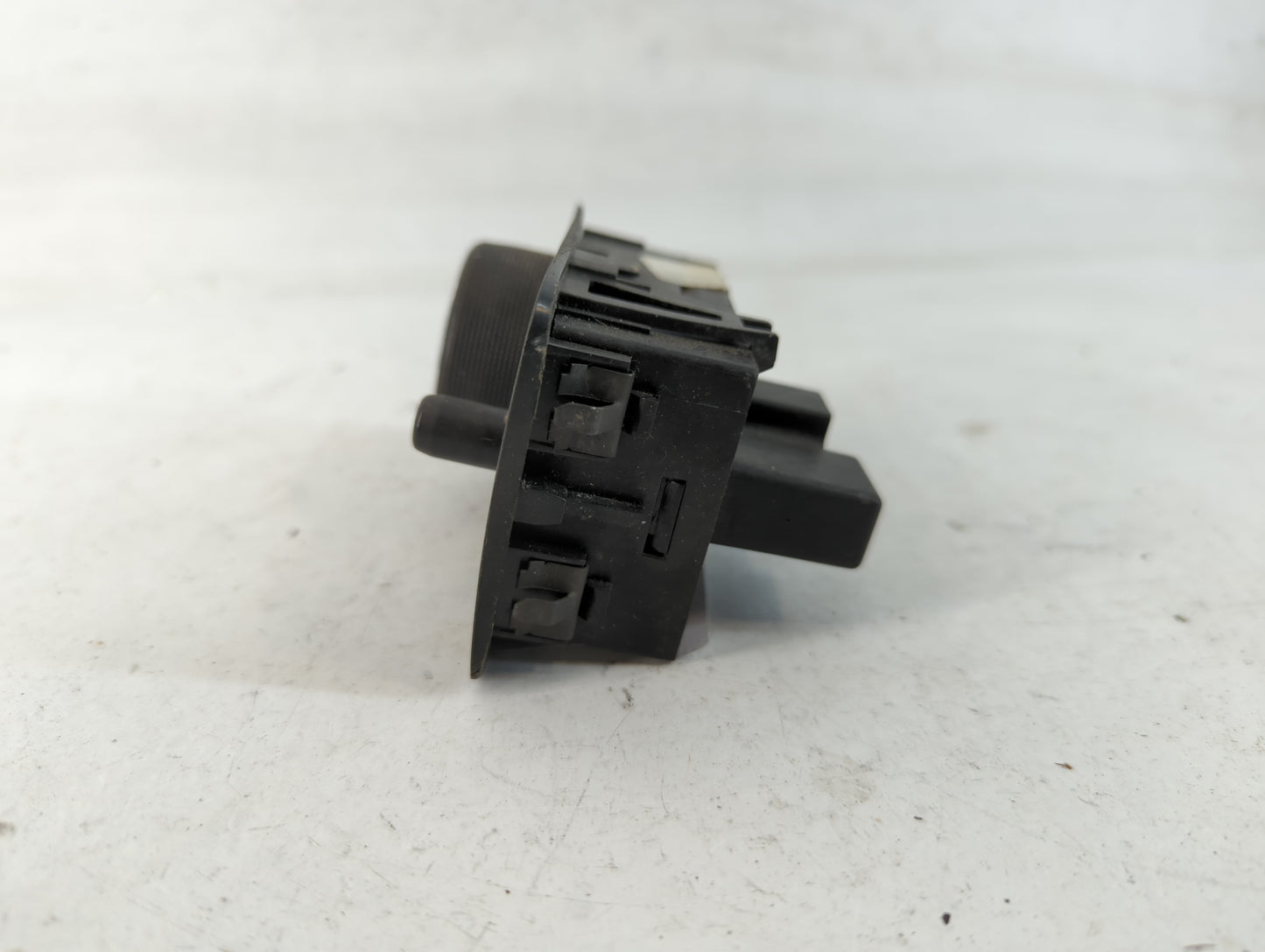 2006 Chevrolet Impala Headlight Head Light Switch Lamp Control - Oemusedautoparts1.com
