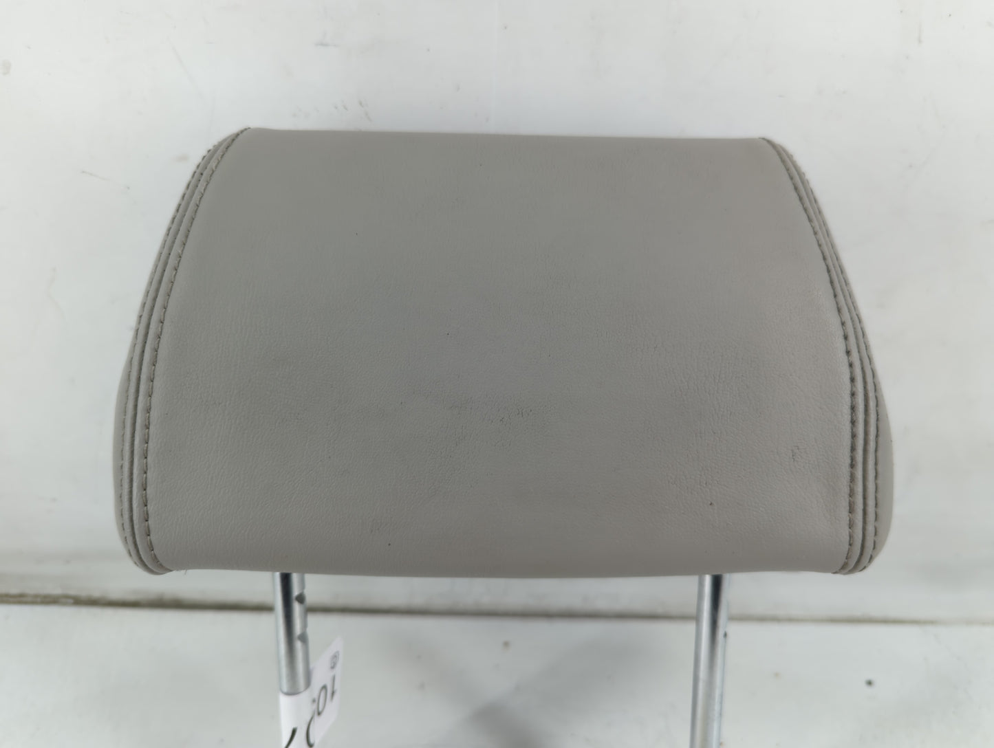 2005-2006 Chevrolet Malibu Headrest Head Rest Front Driver Passenger Seat Fits Fits 2005 2006 OEM Used Auto Parts - Oemuseda