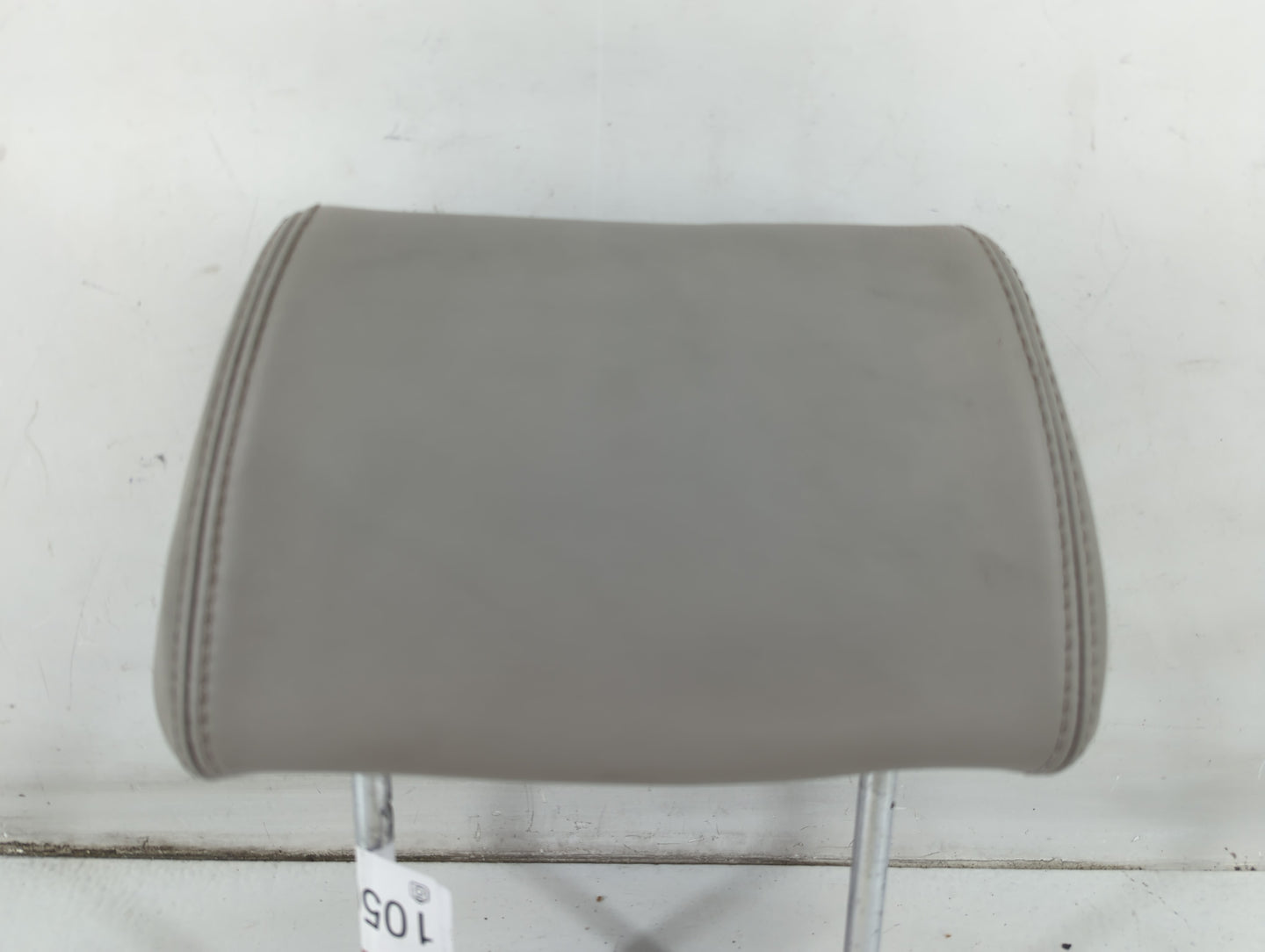 2005-2006 Chevrolet Malibu Headrest Head Rest Front Driver Passenger Seat Fits Fits 2005 2006 OEM Used Auto Parts - Oemuseda