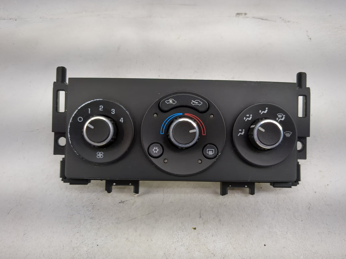 2004-2008 Chevrolet Malibu Climate Control Module Temperature AC/Heater Replacement P/N:28014589 Fits OEM Used Auto Parts - 