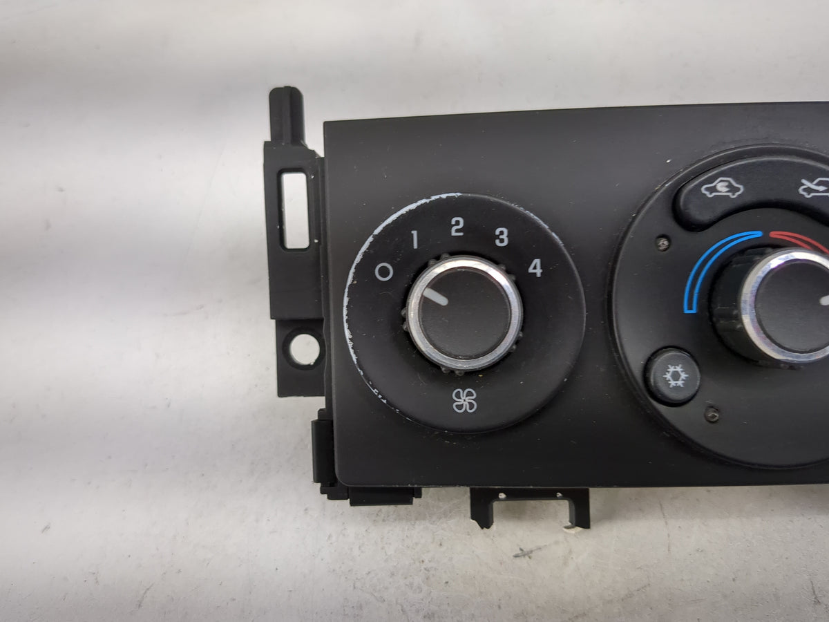 2004-2008 Chevrolet Malibu Climate Control Module Temperature AC/Heater Replacement P/N:28014589 Fits OEM Used Auto Parts - 