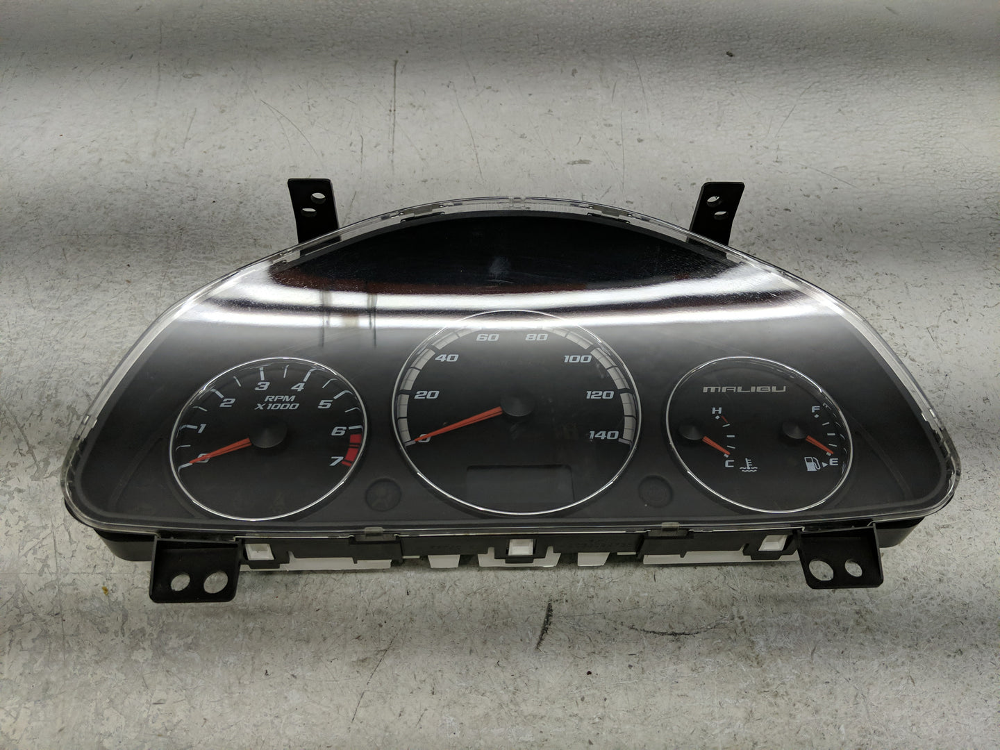 2006-2007 Chevrolet Malibu Instrument Cluster Speedometer Gauges P/N:15147080 Fits Fits 2006 2007 OEM Used Auto Parts - Oemu