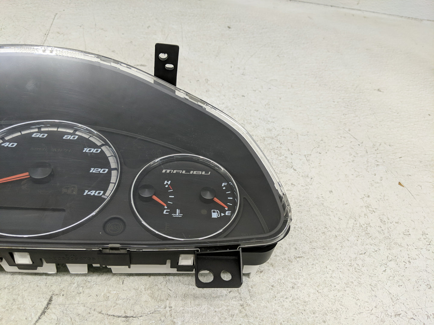 2006-2007 Chevrolet Malibu Instrument Cluster Speedometer Gauges P/N:15147080 Fits Fits 2006 2007 OEM Used Auto Parts - Oemu