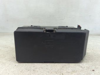compare product 2006 Chevrolet Malibu Fusebox Fuse Box Panel Relay Module P/N:15328897 15328896, 15328807, 12177236, 12177234, 12177238 Fits OEM Used Auto Parts