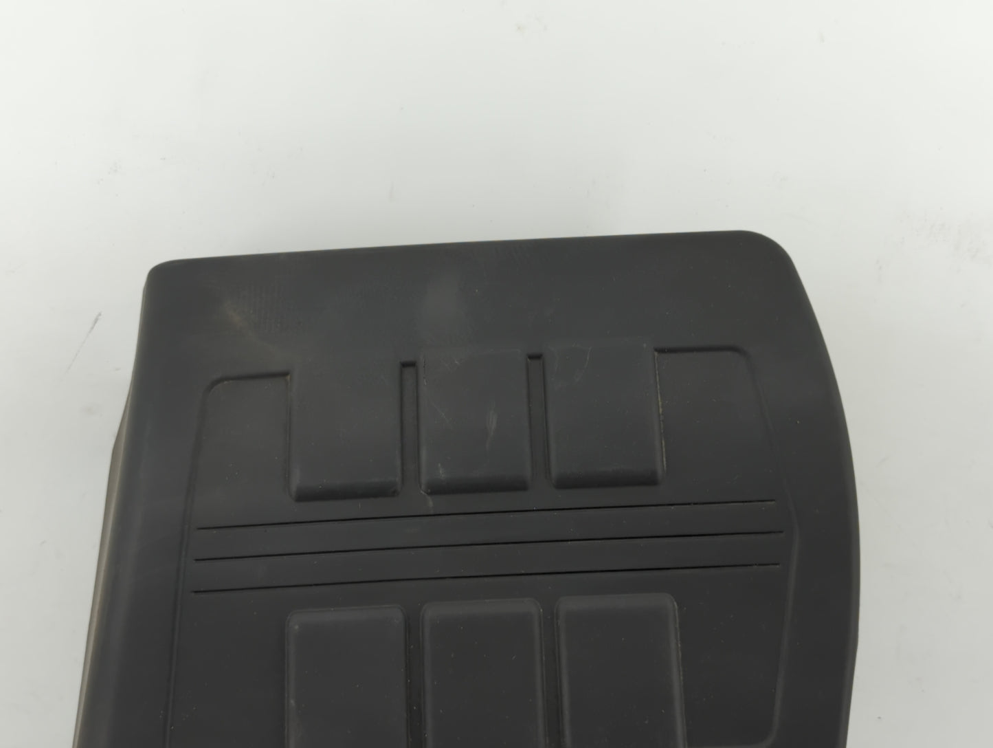 2006 Chevrolet Malibu Engine Cover - Oemusedautoparts1.com