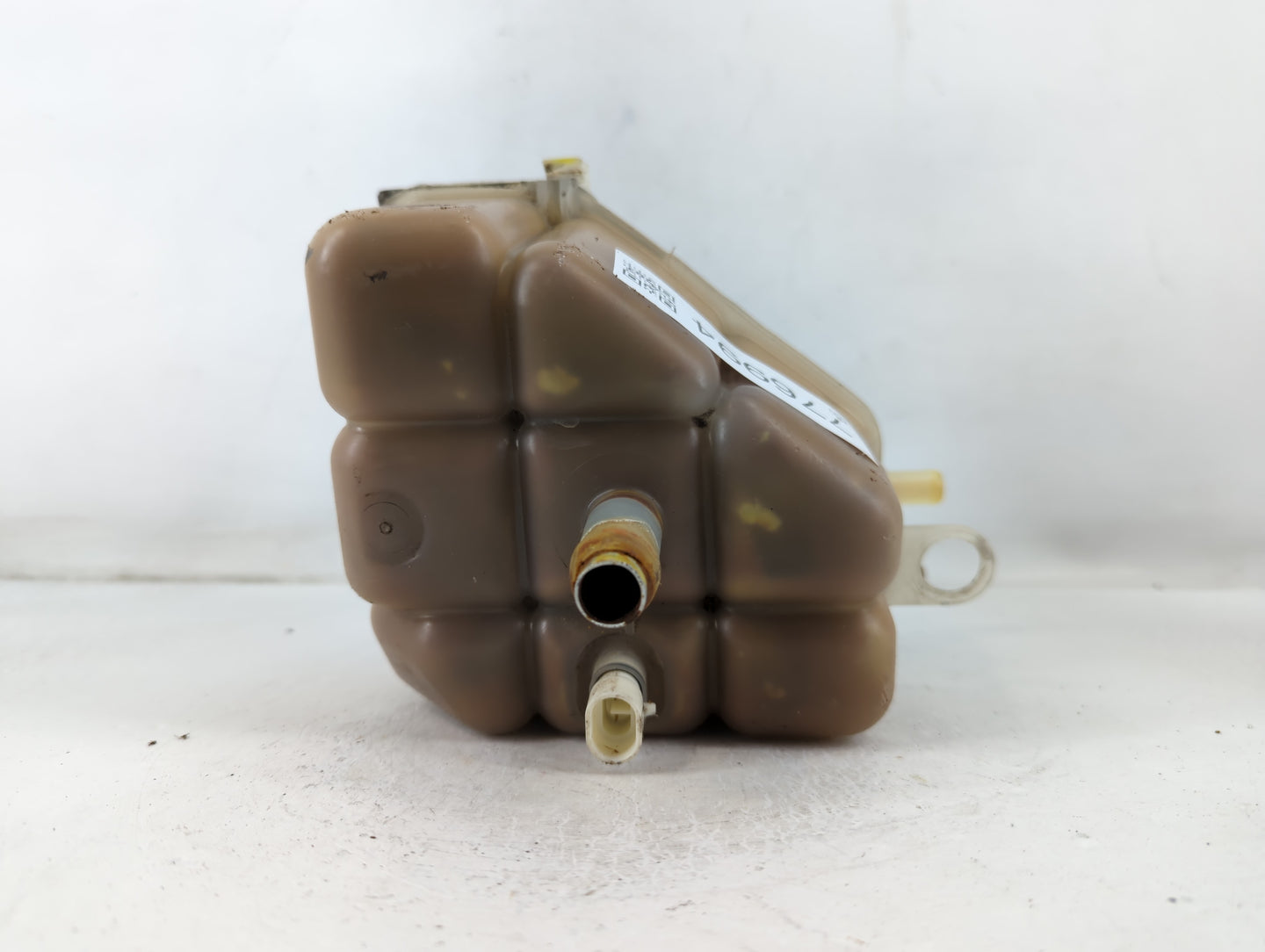 2006 Chevrolet Malibu Radiator Coolant Overflow Expansion Tank Bottle - Oemusedautoparts1.com