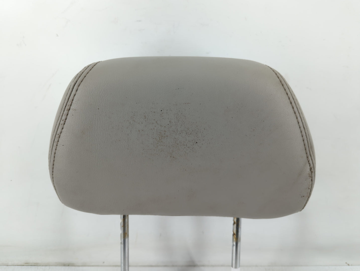 2005-2006 Chevrolet Malibu Headrest Head Rest Front Driver Passenger Seat Fits Fits 2005 2006 OEM Used Auto Parts - Oemuseda