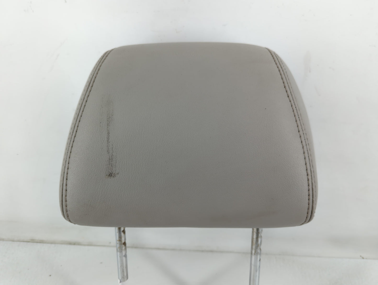 2005-2006 Chevrolet Malibu Headrest Head Rest Front Driver Passenger Seat Fits Fits 2005 2006 OEM Used Auto Parts - Oemuseda