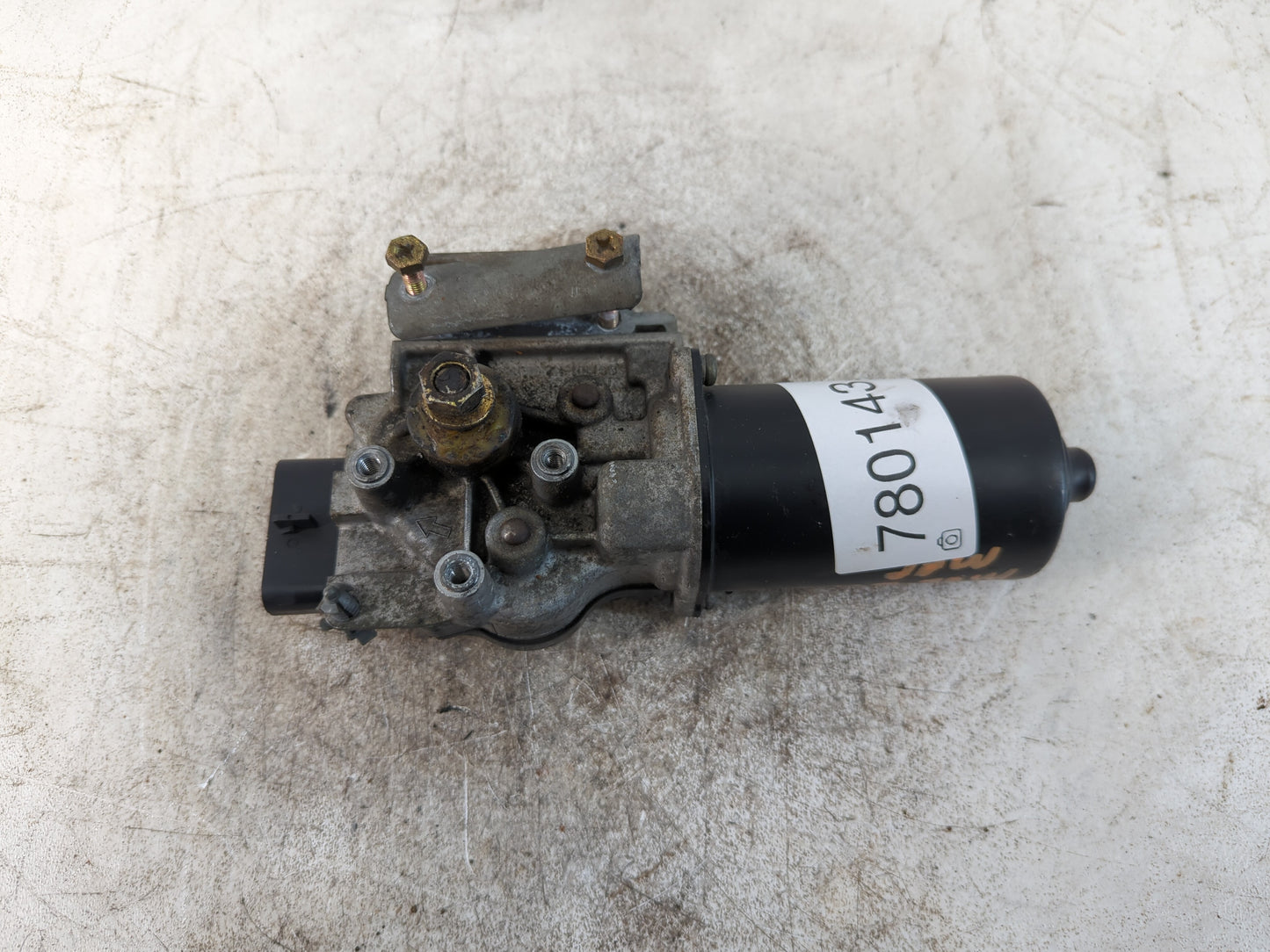 2004-2008 Chevrolet Malibu Front Windshield Wiper Motor Fits Fits 2004 2005 2006 2007 2008 OEM Used Auto Parts - Oemusedauto