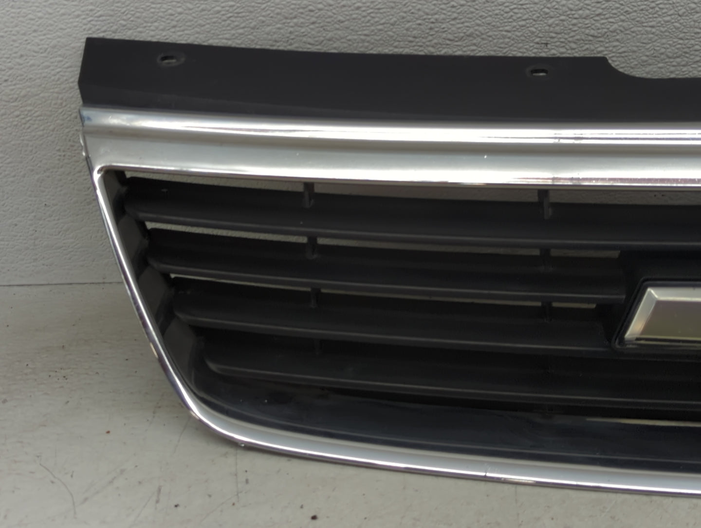 2006-2008 Chevrolet Malibu Front Grille Bumper Not Included - Oemusedautoparts1.com