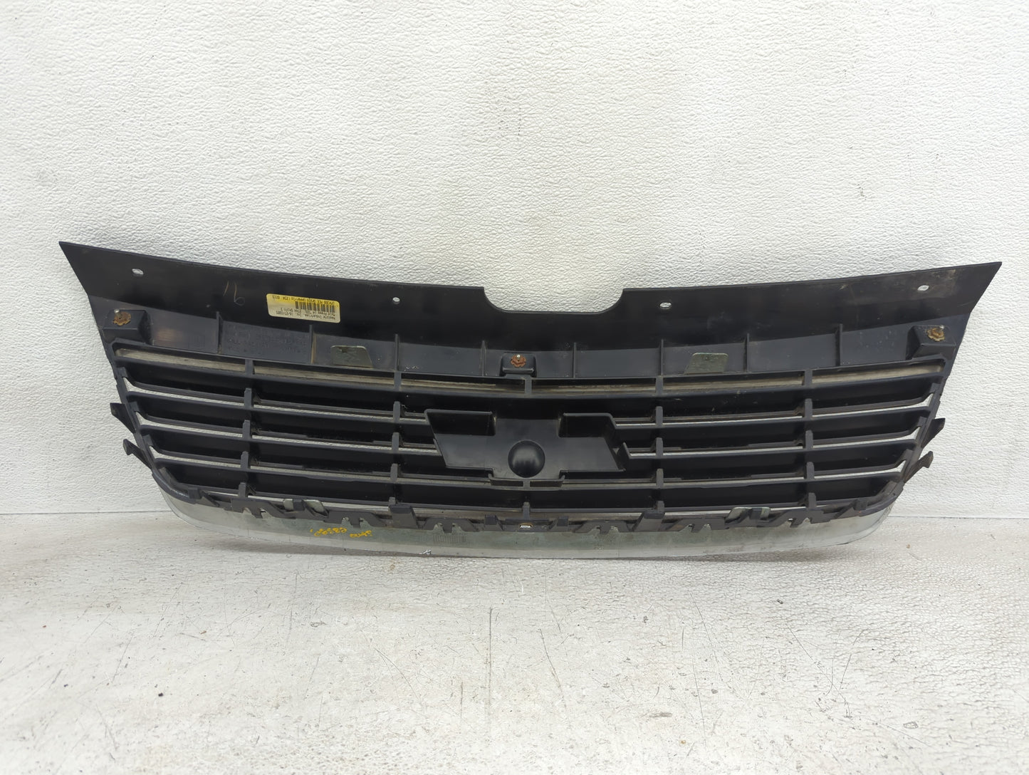 2006-2008 Chevrolet Malibu Front Grille Bumper Not Included - Oemusedautoparts1.com