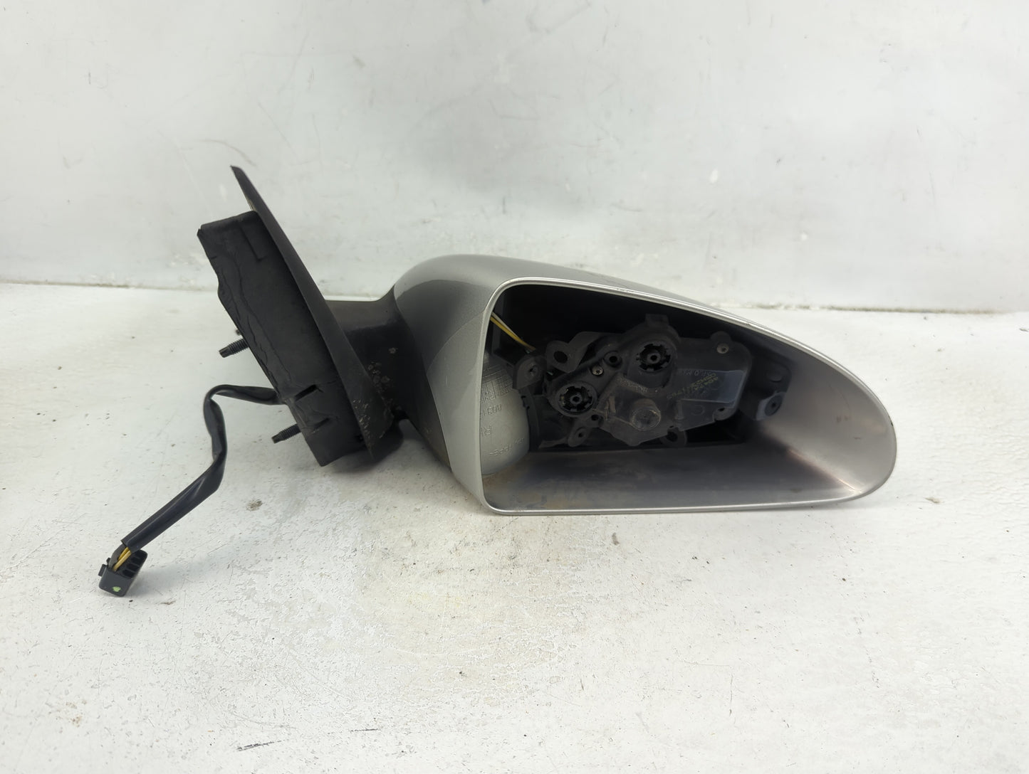 2006-2008 Chevrolet Malibu Passenger Side View Mirror - Right Door Mirror OEM Used - Oemusedautoparts1.com