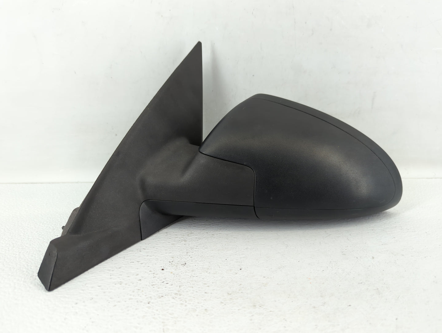 2006 Chevrolet Malibu Driver Side View Mirror - Left Door Mirror OEM Used - Oemusedautoparts1.com