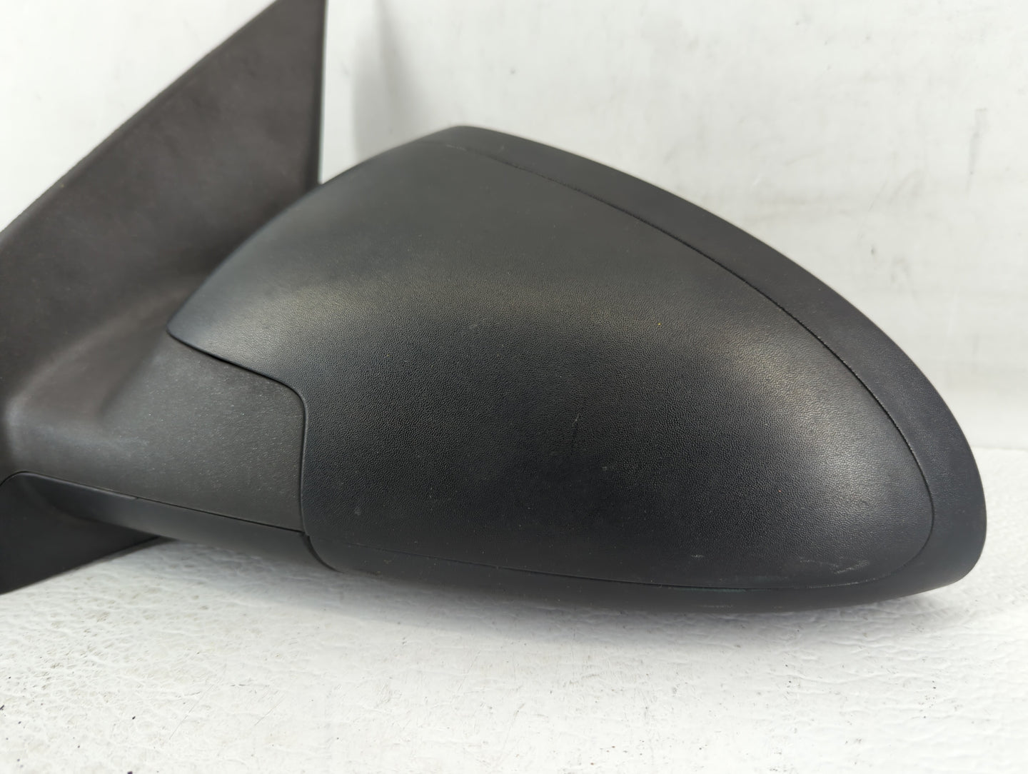 2006 Chevrolet Malibu Driver Side View Mirror - Left Door Mirror OEM Used - Oemusedautoparts1.com