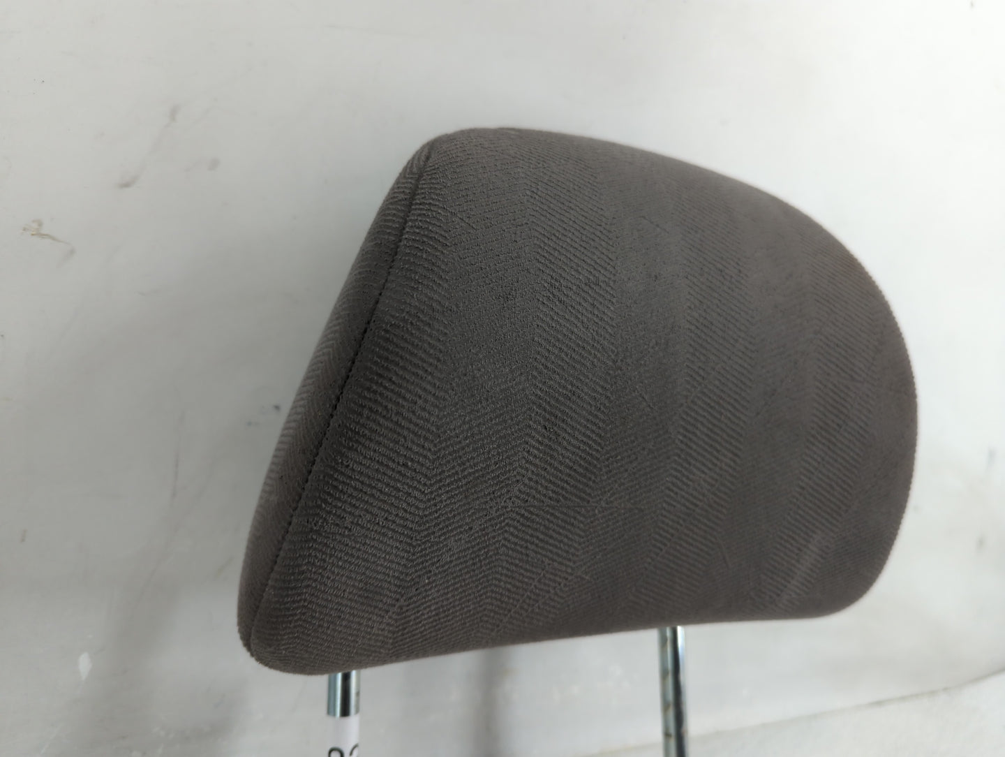 2006-2007 Chevrolet Monte Carlo Headrest Head Rest Front Driver Passenger Seat Fits Fits 2006 2007 OEM Used Auto Parts - Oem