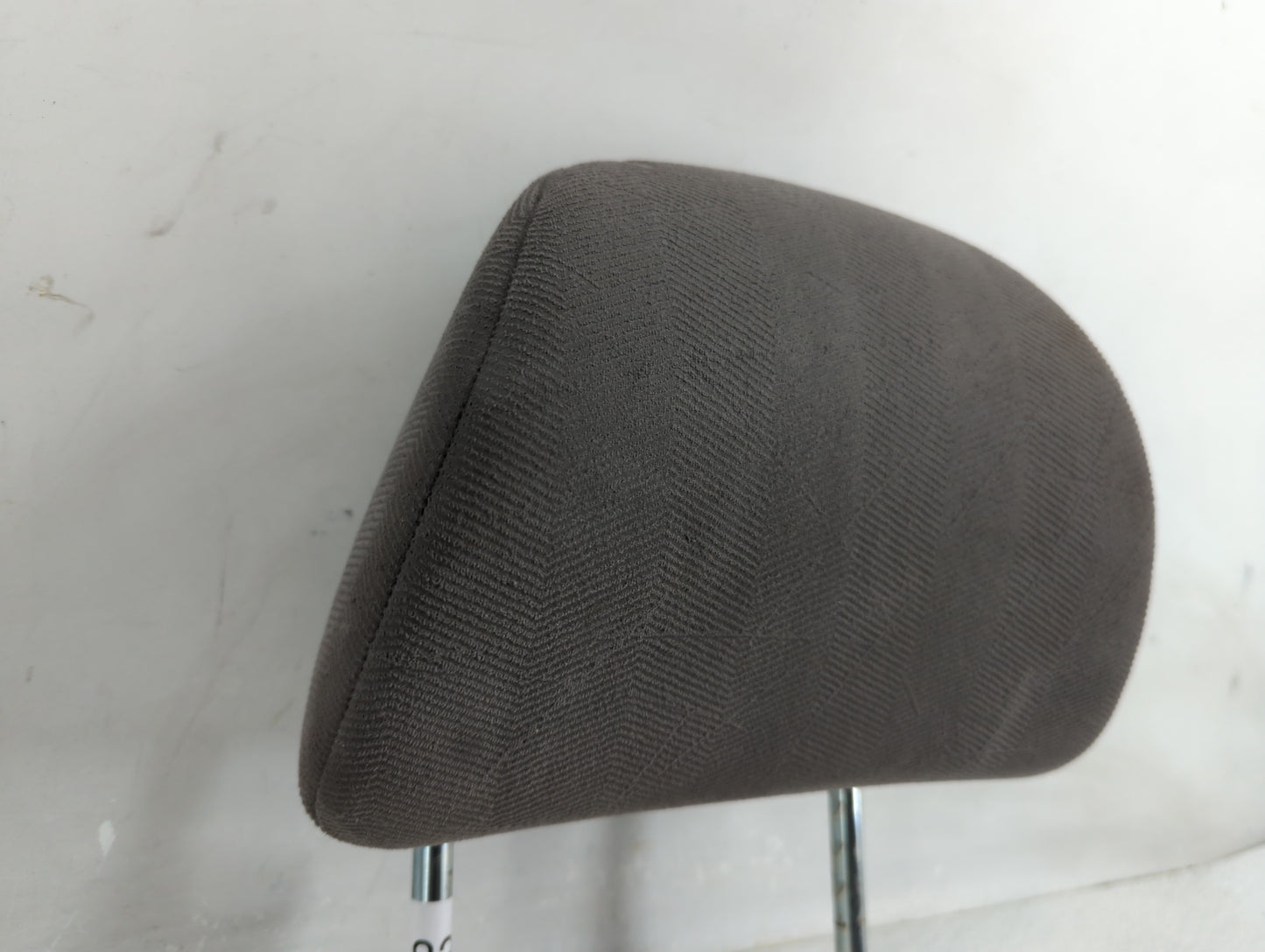 2006-2007 Chevrolet Monte Carlo Headrest Head Rest Front Driver Passenger Seat Fits Fits 2006 2007 OEM Used Auto Parts - Oem