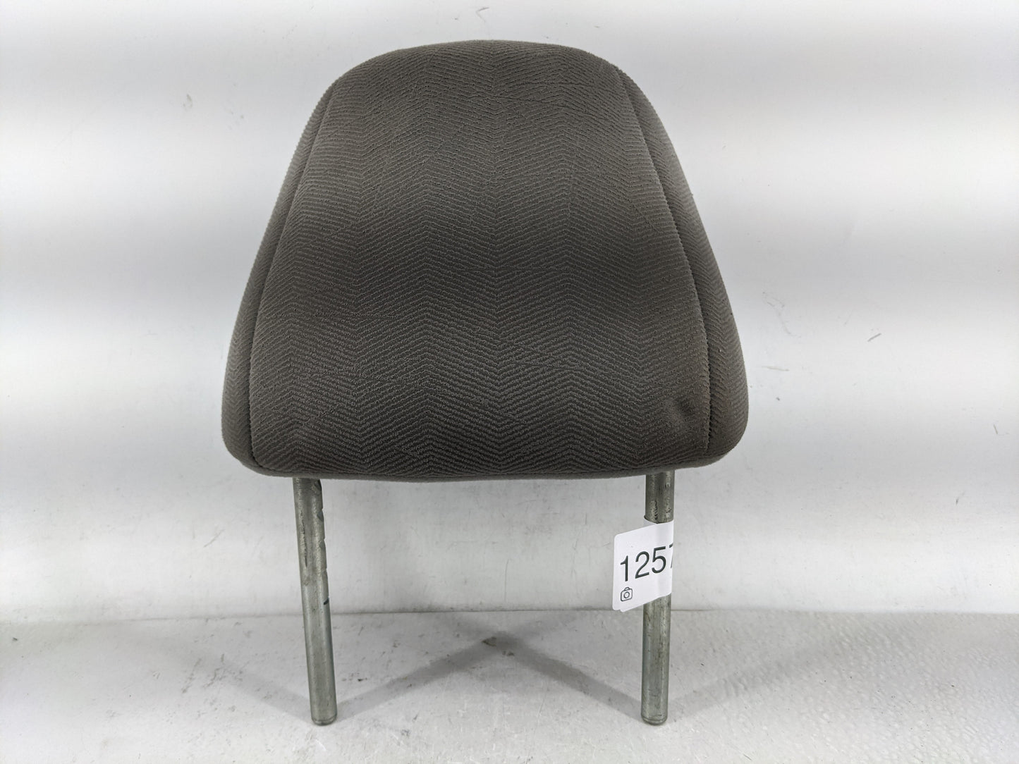 2006-2007 Chevrolet Monte Carlo Headrest Head Rest Rear Seat Fits Fits 2006 2007 OEM Used Auto Parts - Oemusedautoparts1.com
