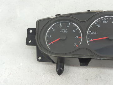 2006 Chevrolet Monte Carlo Instrument Cluster Speedometer Gauges P/N:15782340 28032830, 50FCMBF060196BCU Fits OEM Used Auto Parts