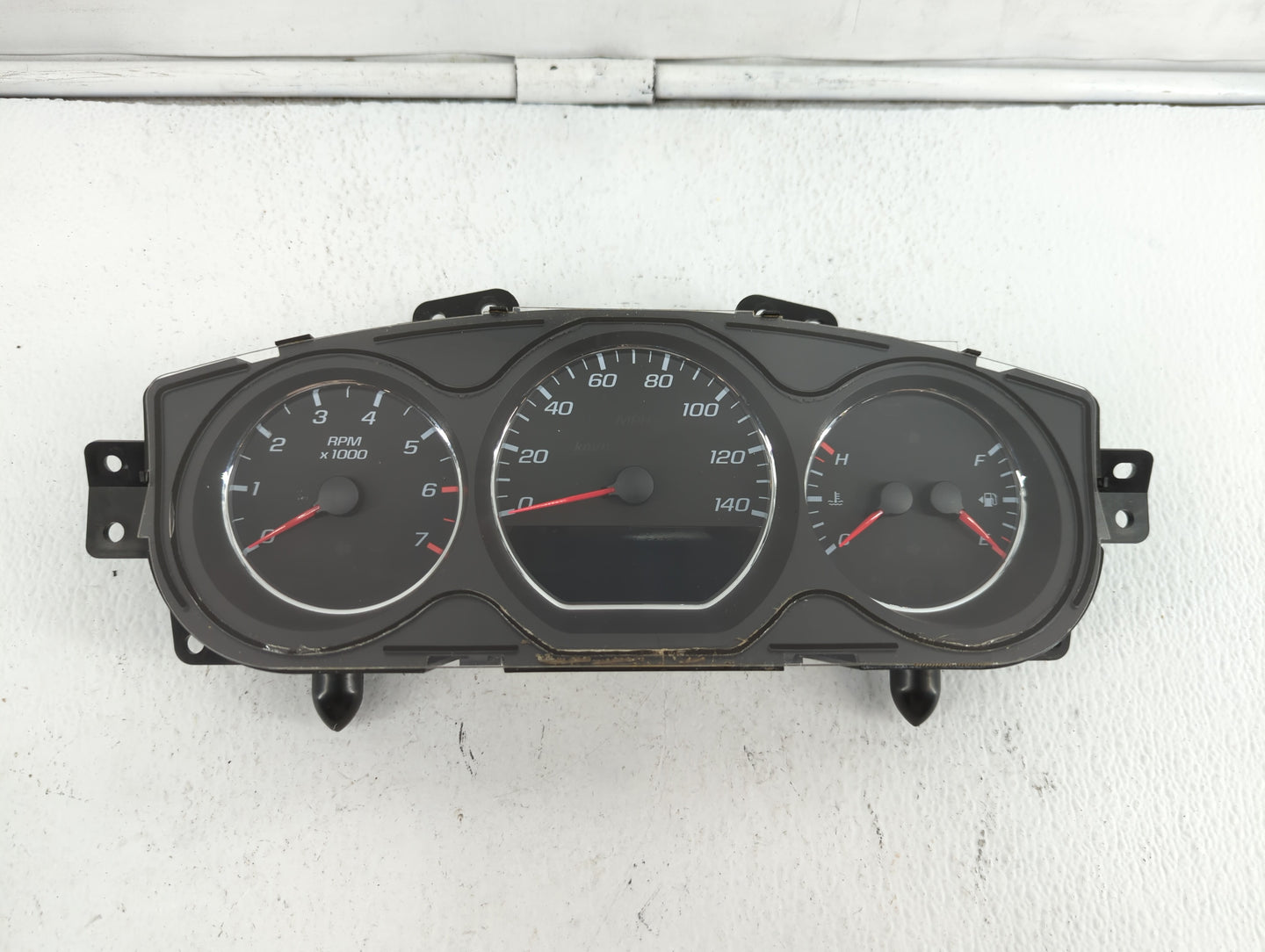 2006 Chevrolet Monte Carlo Instrument Cluster Speedometer Gauges P/N:28032830 Fits Fits 2007 OEM Used Auto Parts - Oemusedau