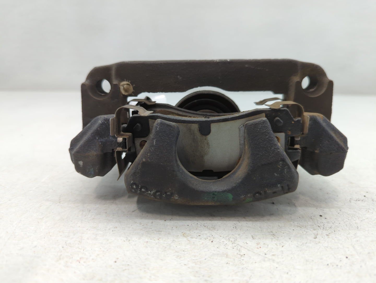 2000-2007 Chevrolet Monte Carlo Front Driver Left Brake Caliper - Oemusedautoparts1.com