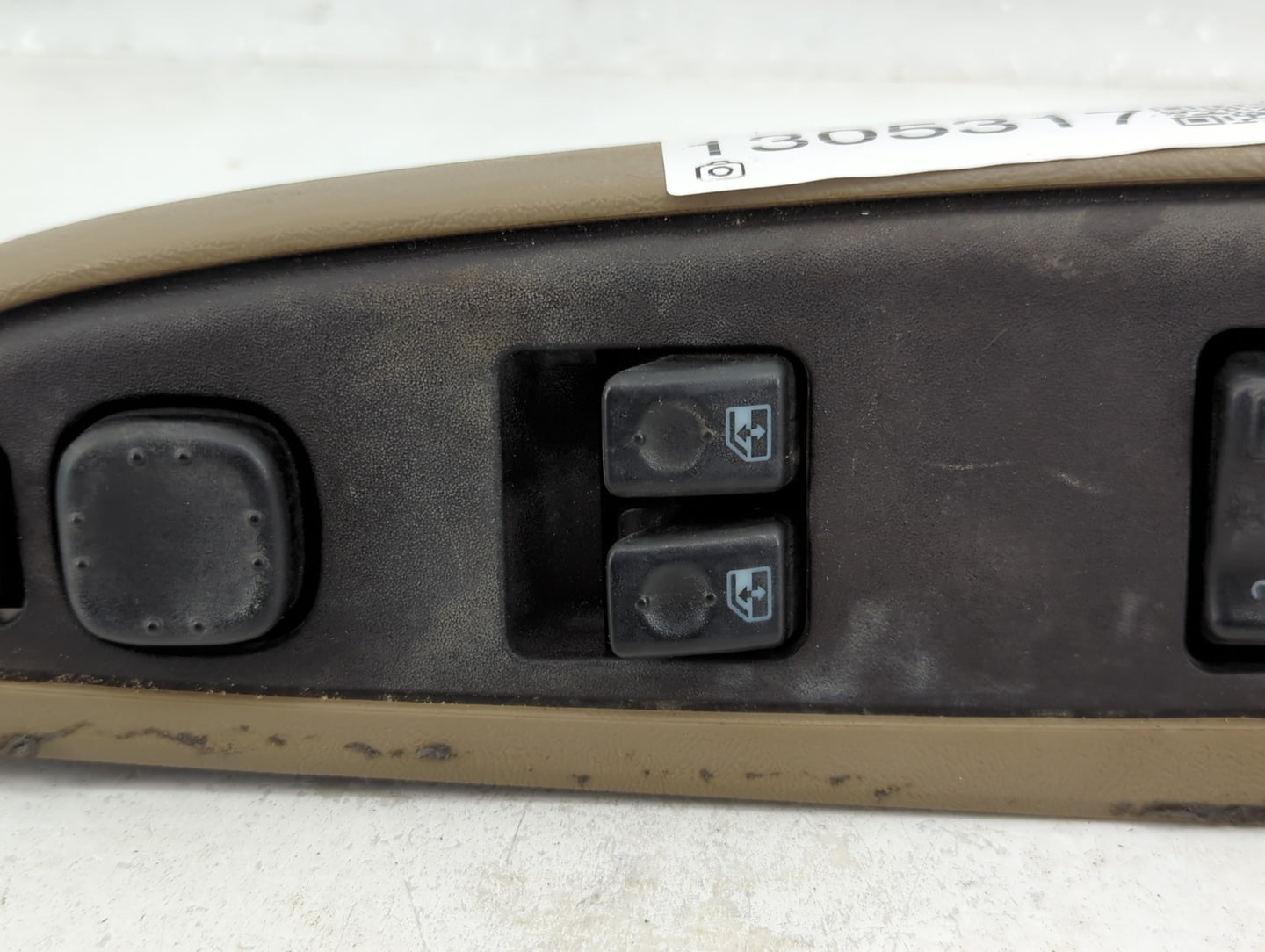 2003-2007 Chevrolet Silverado Master Power Window Switch Replacement Driver Side Left P/N:15202850 Fits OEM Used Auto Parts 