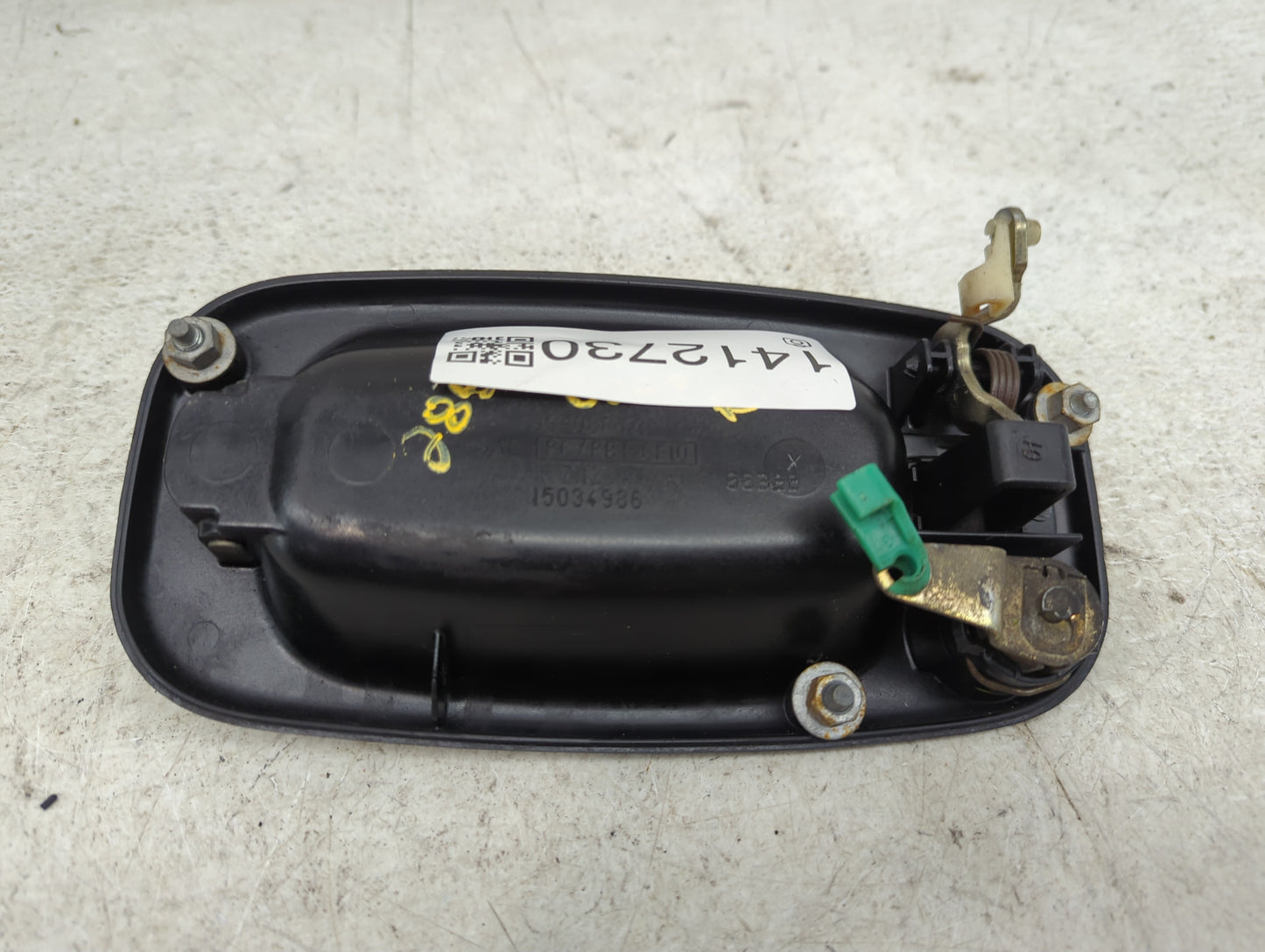 Chevrolet Silverado Passenger Front Right Door Handle Exterior Assembly - Oemusedautoparts1.com