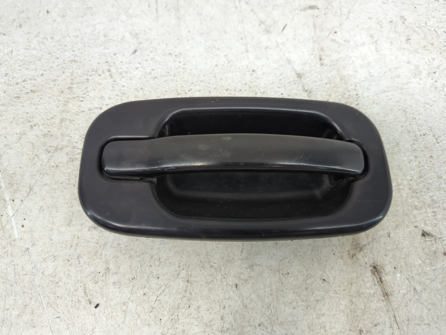 Chevrolet Silverado Passenger Front Right Door Handle Exterior Assembly - Oemusedautoparts1.com