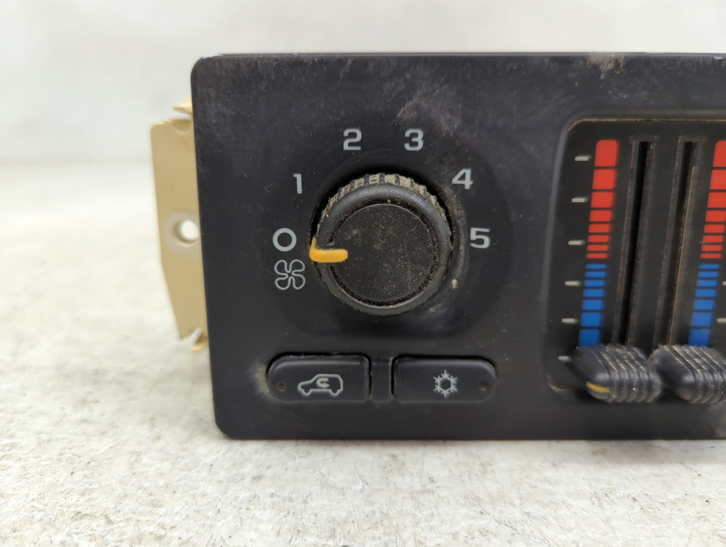 2005-2007 Chevrolet Silverado 1500 Climate Control Module Temperature AC/Heater Replacement P/N:10370034 Fits Fits 2005 2006