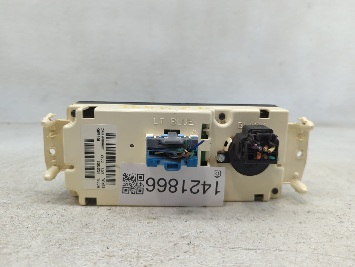 2005-2007 Chevrolet Silverado 1500 Climate Control Module Temperature AC/Heater Replacement P/N:10370034 Fits Fits 2005 2006