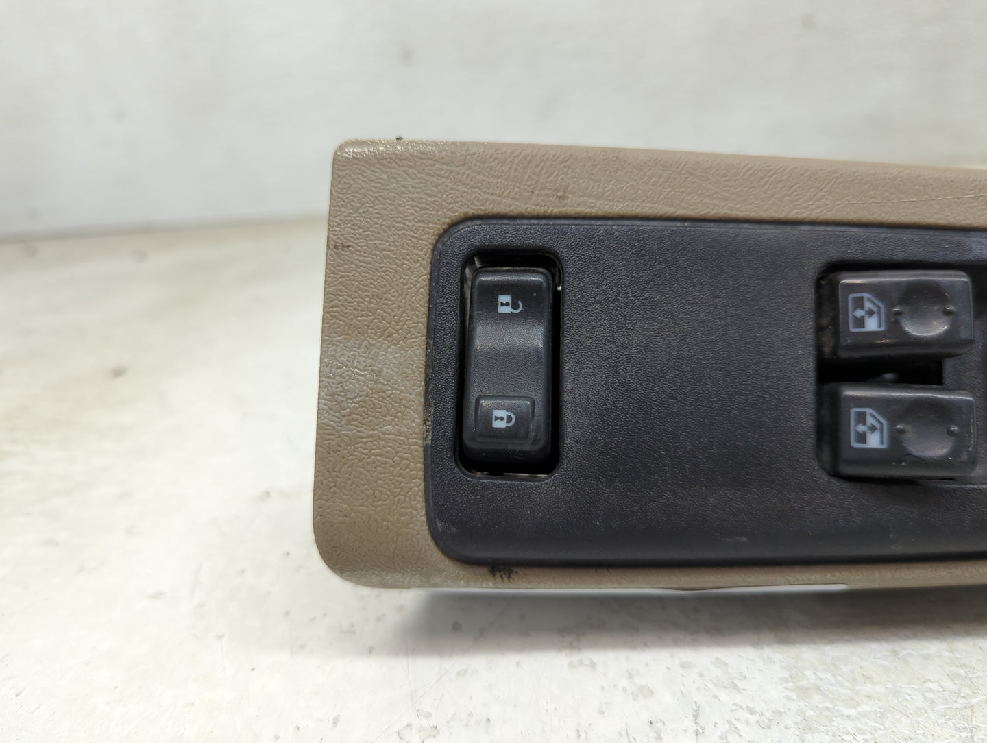 2003-2007 Chevrolet Silverado 1500 Master Power Window Switch Replacement Driver Side Left P/N:10398563 BP8563X252490MU2 Fit