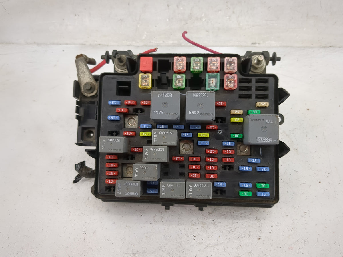 2006-2007 Chevrolet Silverado 1500 Fusebox Fuse Box Panel Relay Module P/N:15139209-02 15328864, 15328866 Fits Fits 2006 200