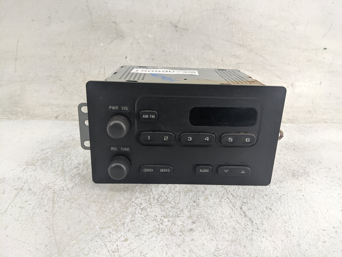 2003-2007 Chevrolet Silverado 1500 Radio AM FM Cd Player Receiver Replacement P/N:15131157 12244365 Fits OEM Used Auto Parts