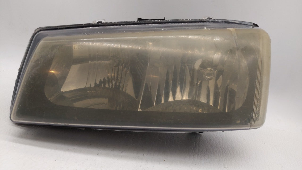 2005 Chevrolet Silverado 1500 Driver Left Oem Head Light Headlight Lamp - Oemusedautoparts1.com