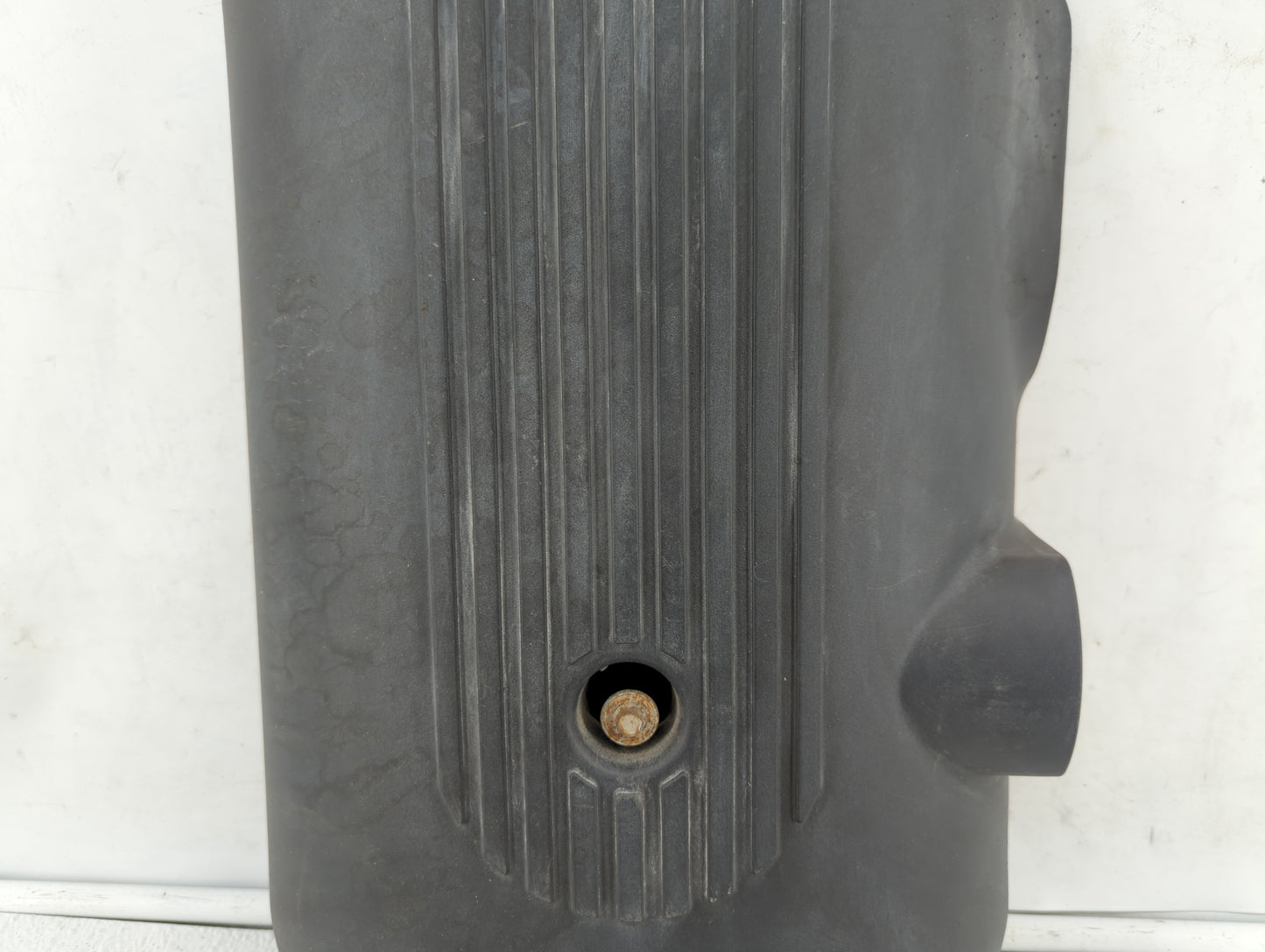 2006 Chevrolet Silverado 1500 Engine Cover - Oemusedautoparts1.com