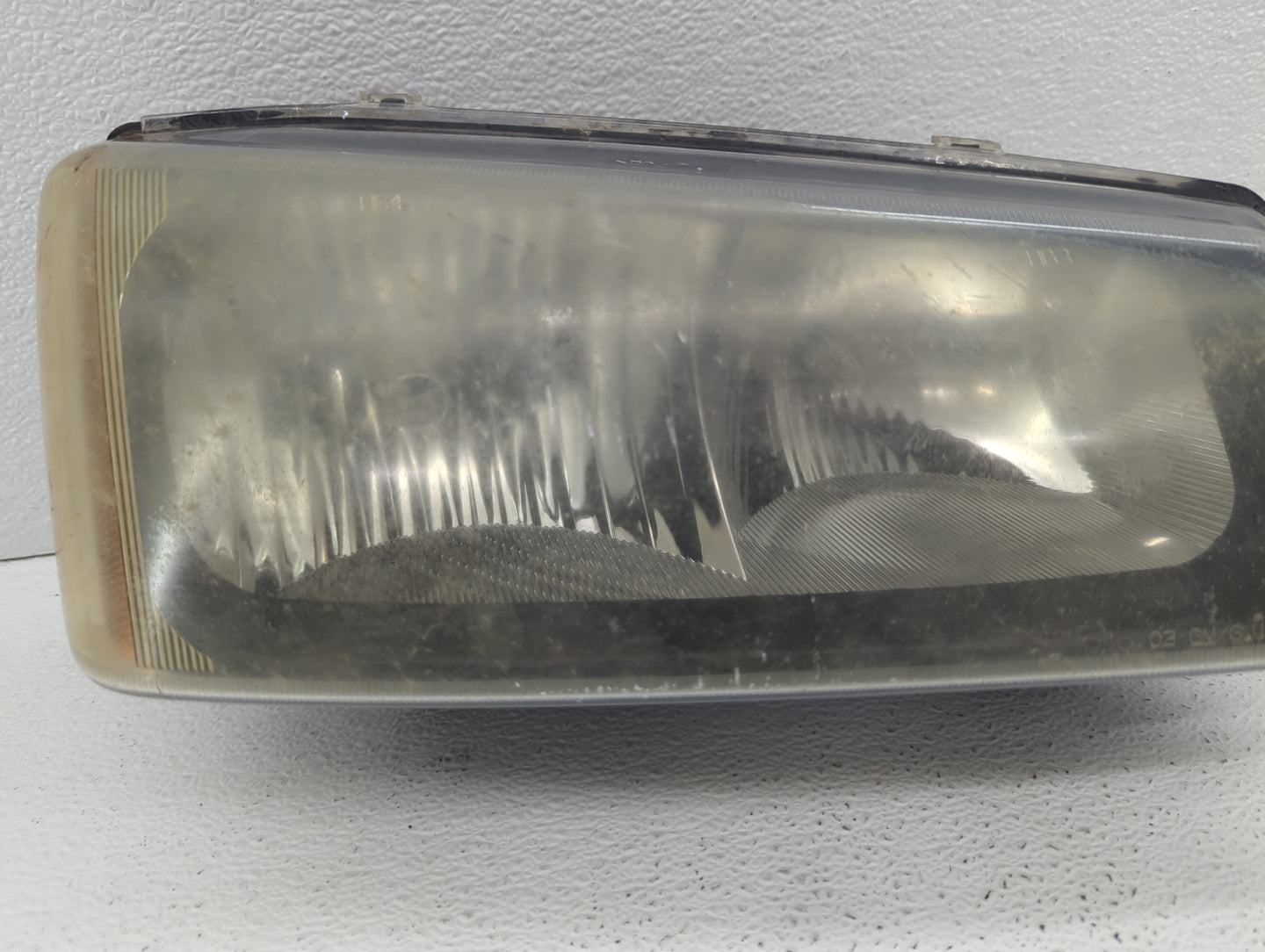 2005 Silverado 1500 Passenger Right Oem Head Light Headlight Lamp - Oemusedautoparts1.com