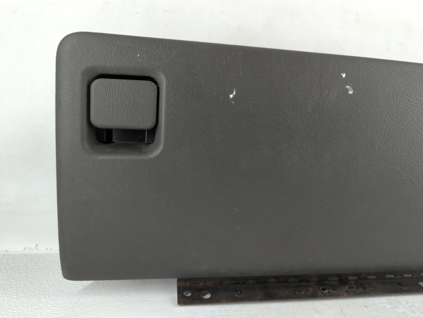 2006 Chevy Chevrolet Silverado 2500 Glove Box Storage 15052520 Neutral - Oemusedautoparts1.com