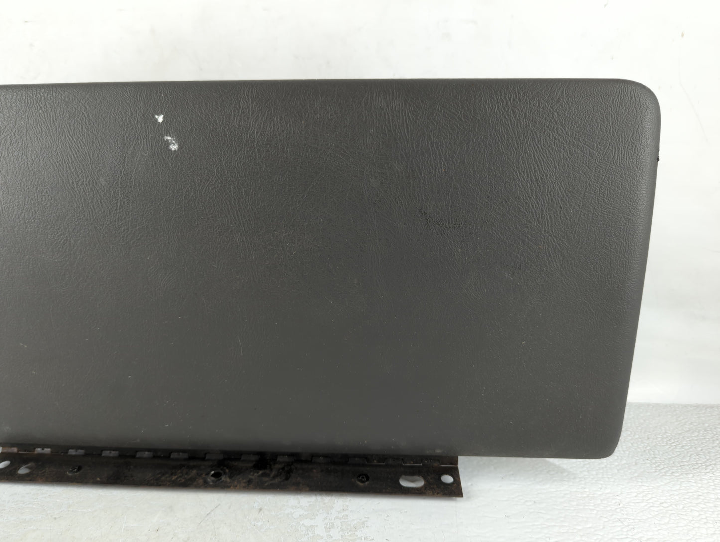 2006 Chevy Chevrolet Silverado 2500 Glove Box Storage 15052520 Neutral - Oemusedautoparts1.com