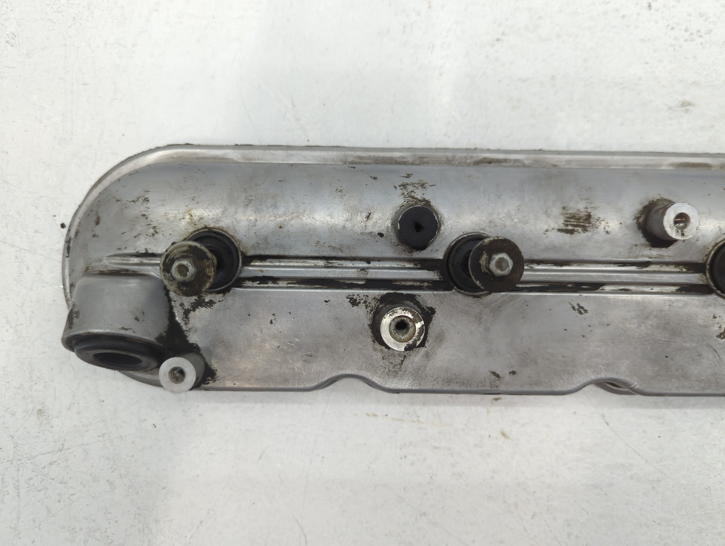 2006 Chevrolet Silverado 1500 Driver Left Cylinder Head Valve Cover P/N:12561823 Fits OEM Used Auto Parts - Oemusedautoparts