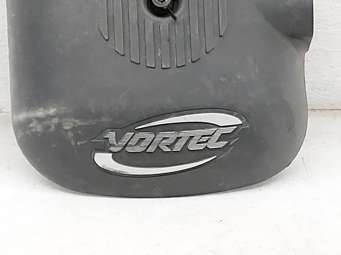 2006 Chevrolet Silverado 2500 Engine Cover 430328 - Oemusedautoparts1.com