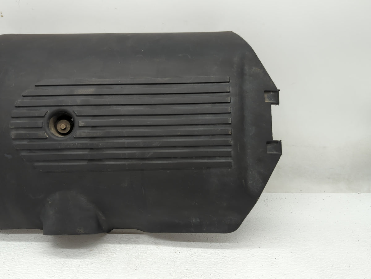 2006 Chevrolet Silverado 2500 Engine Cover 437991 - Oemusedautoparts1.com