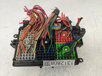 2003-2006 Chevrolet Suburban 1500 Fusebox Fuse Box Panel Relay Module Fits Fits 2003 2004 2005 2006 OEM Used Auto Parts - Oe