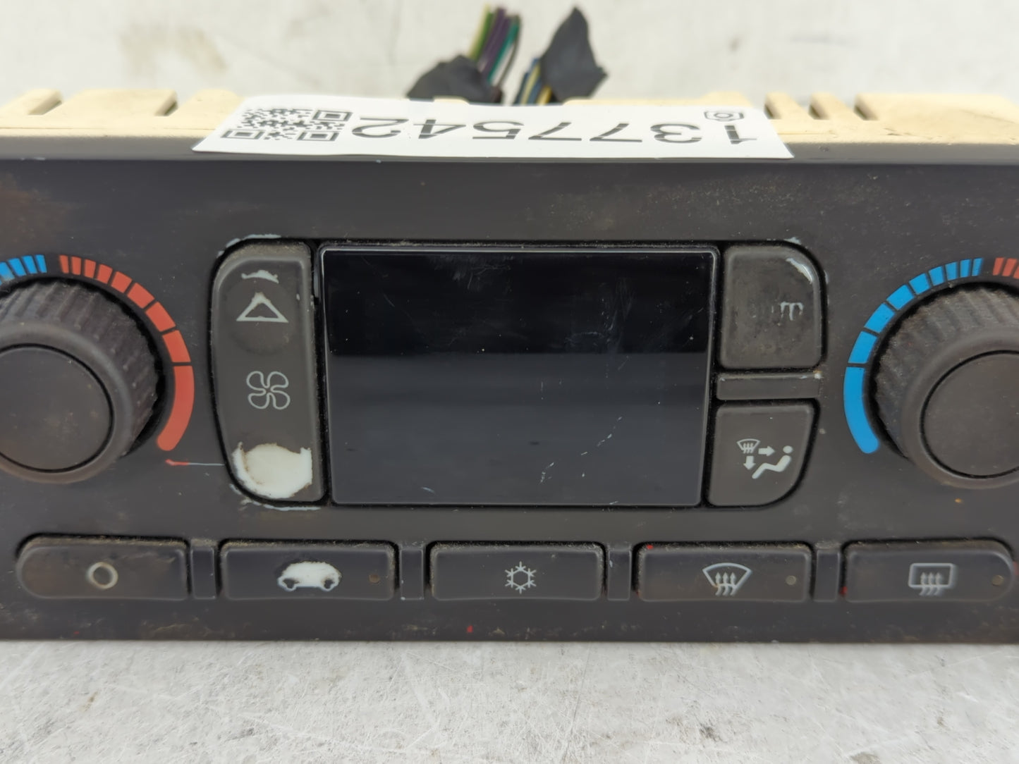 2005-2006 Chevrolet Suburban 1500 Climate Control Module Temperature AC/Heater Replacement P/N:10367041 Fits Fits 2005 2006 