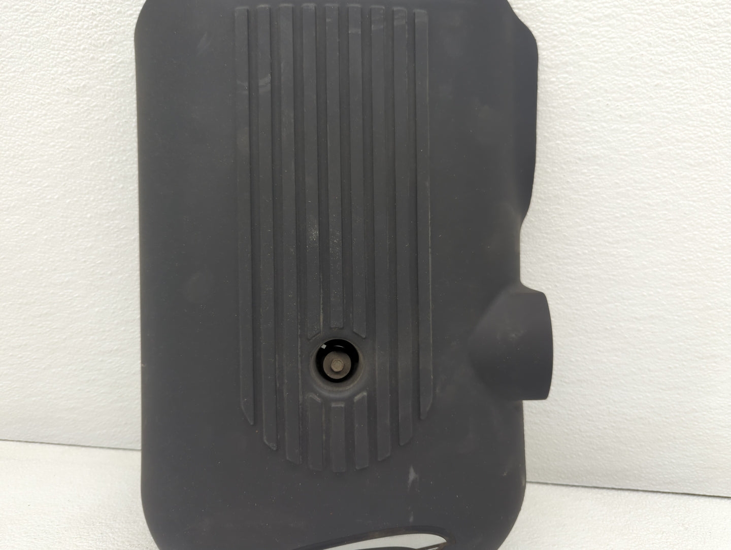 2006 Chevrolet Suburban 1500 Engine Cover - Oemusedautoparts1.com