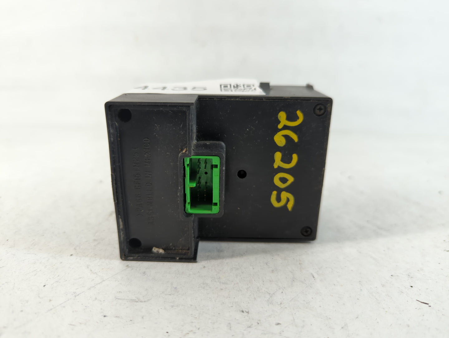 2006 Chevrolet Suburban 1500 Headlight Head Light Switch Lamp Control - Oemusedautoparts1.com