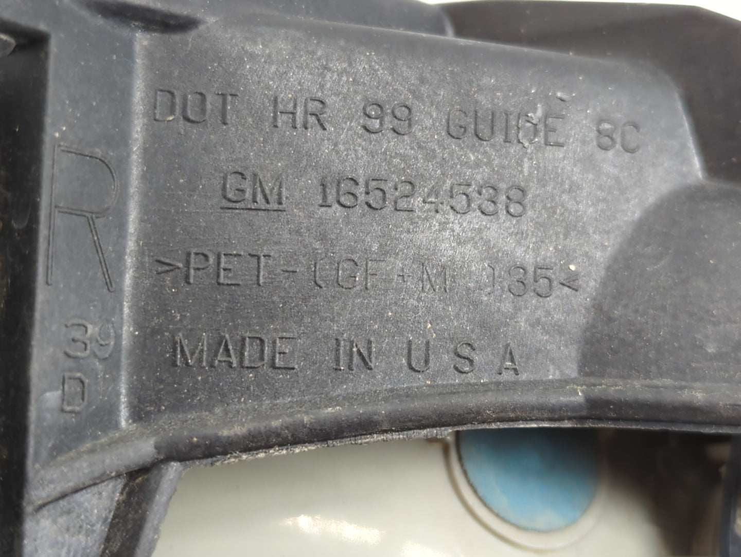 2000 Suburban 1500 Passenger Right Oem Head Light Headlight Lamp - Oemusedautoparts1.com