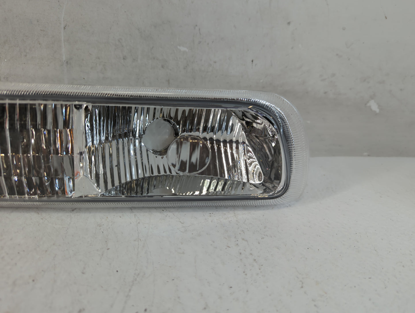 2000 Chevrolet Suburban 2500 Driver Left Oem Head Light Headlight Lamp - Oemusedautoparts1.com