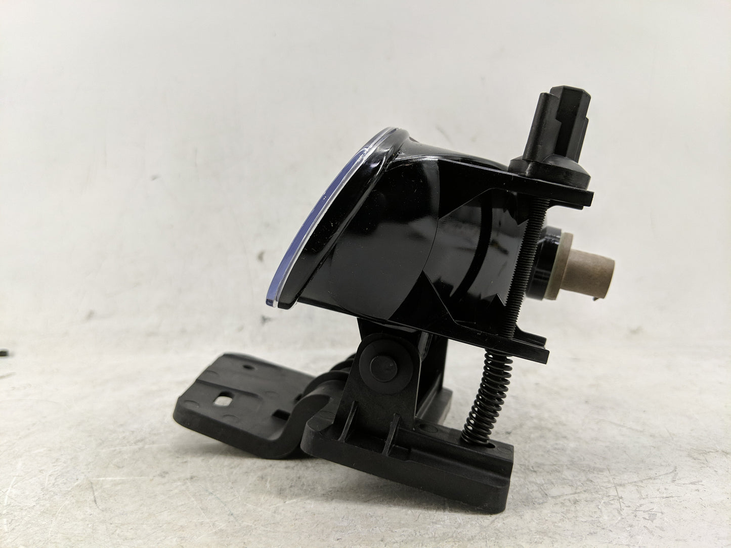 2002-2006 Chevrolet Tahoe Passenger Right Oem Front Light Lamp - Oemusedautoparts1.com