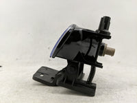 2002-2006 Chevrolet Tahoe Passenger Right Oem Front Light Lamp - Oemusedautoparts1.com