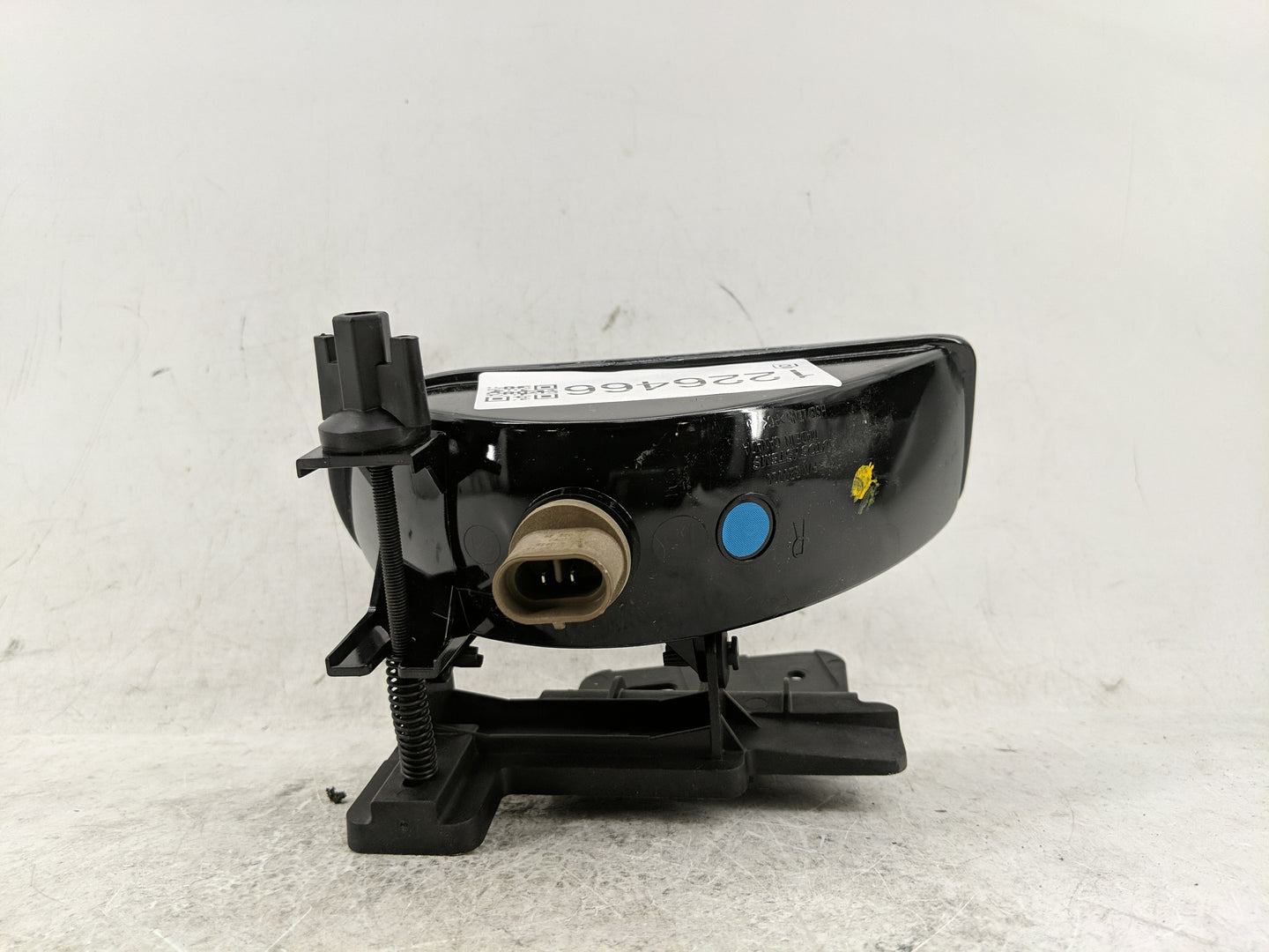 2002-2006 Chevrolet Tahoe Passenger Right Oem Front Light Lamp - Oemusedautoparts1.com